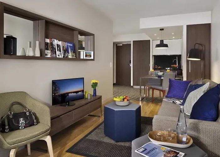 Citadines Michel 4*