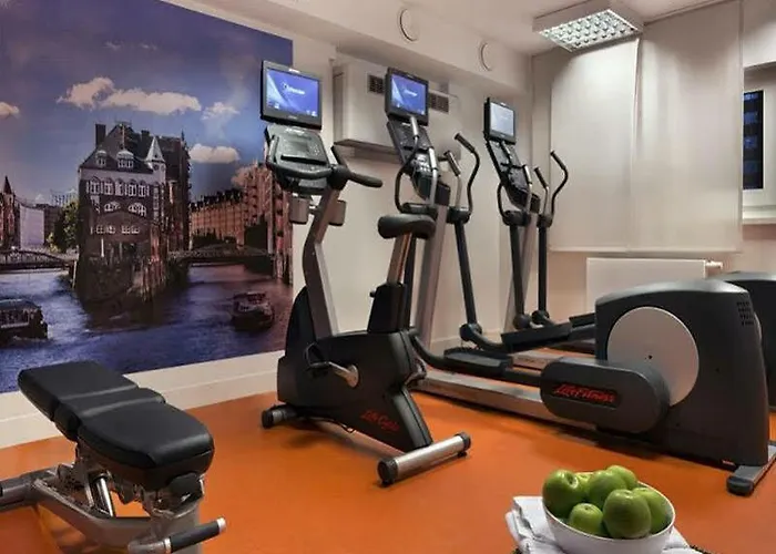 Aparthotel Citadines Michel 4*